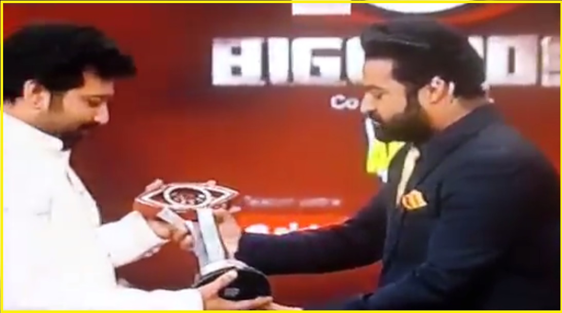 Bigg-Boss-Telugu-Season-Title-Winner-Sivabalaji-2